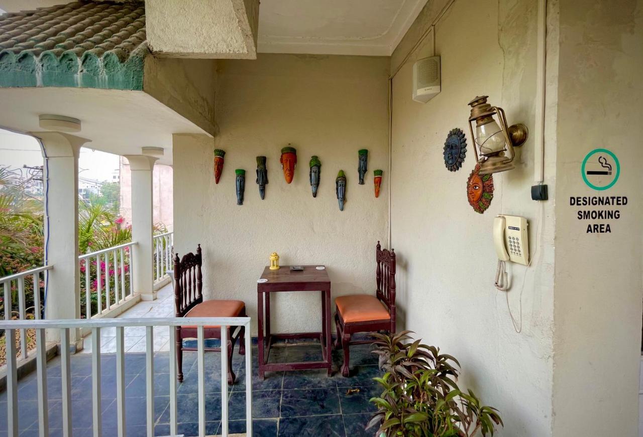 Kakaku The Guest House Adilabad Екстер'єр фото